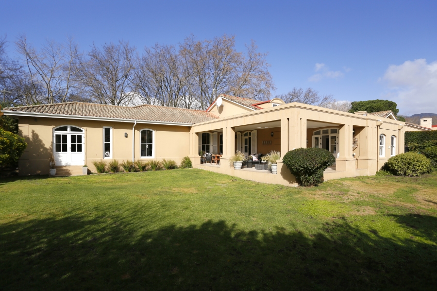 4 Bedroom Property for Sale in Constantia Western Cape